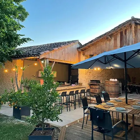 Oda ve Kahvaltı La Metairie Du Clos Saint Louis Montreal (Gers)