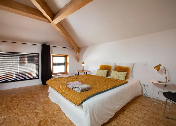 La Metairie Du Clos Saint Louis Bed & Breakfast 3*