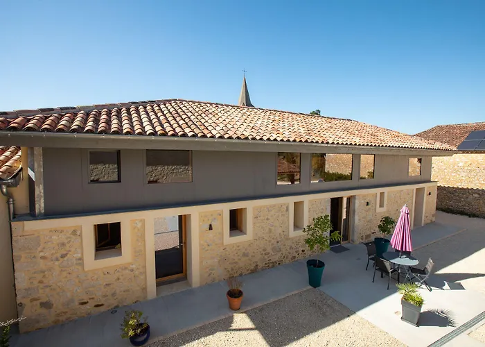 La Metairie Du Clos Saint Louis Montréal